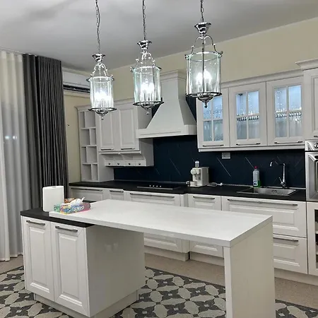 Vila Y2 In Arena Regia - Adults Only-14 And Above- No Parties Allowed