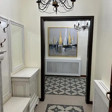 Vila Y2 In Arena Regia - Adults Only-14 And Above- No Parties Allowed