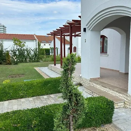 Villa Y2 In Arena Regia - Adults Only-14 And Above- No Parties Allowed Năvodari