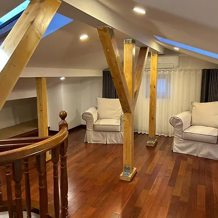 Y2 In Arena Regia - Adults Only-14 And Above- No Parties Allowed Villa *